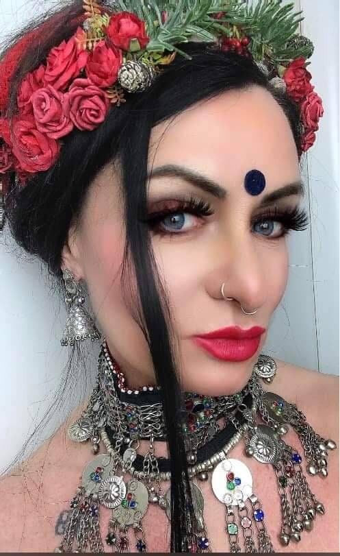 Kolczyki Jhumki z kwiatowym grawerem: Srebrne, indyjskie, w stylu boho