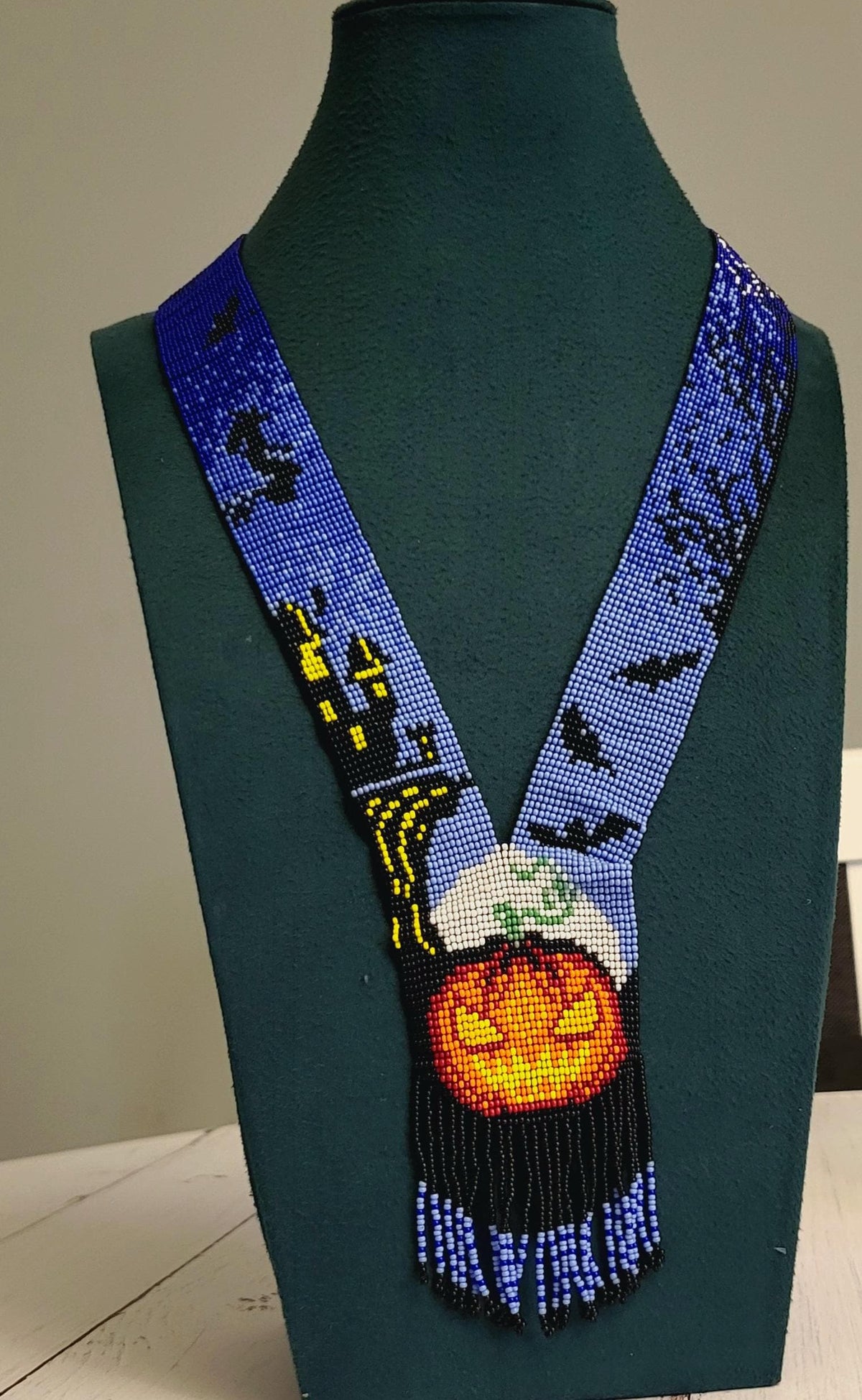 Ręcznie robiony koralikowy naszyjnik Halloween: Zestaw biżuterii z dynią